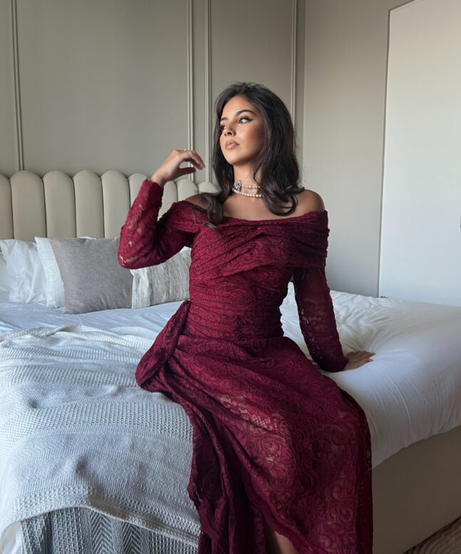 Alternative view of Dress 033