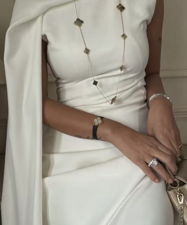 Alternative view of Dress 035