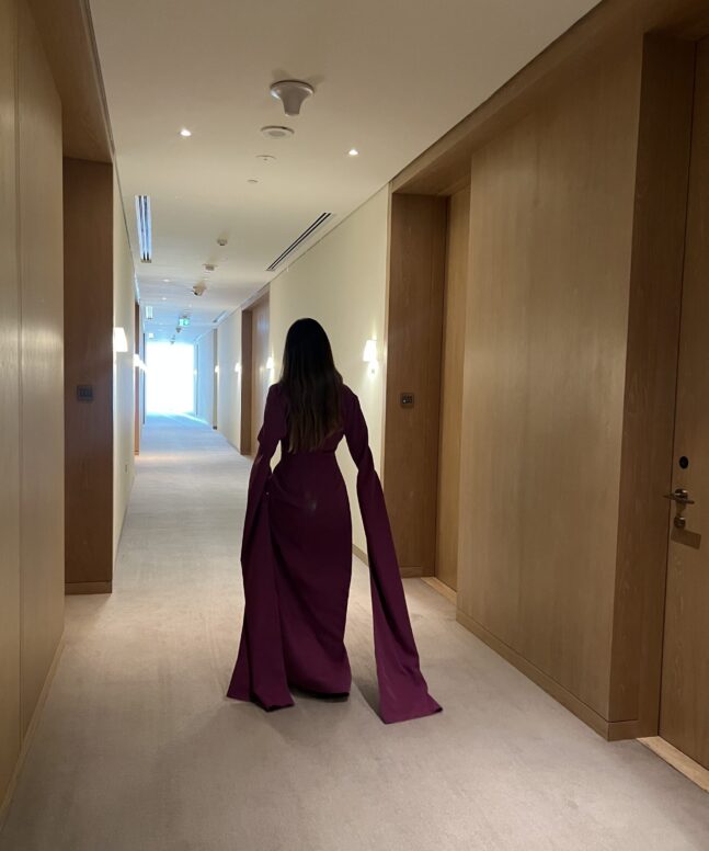 Alternative view of Dress 057