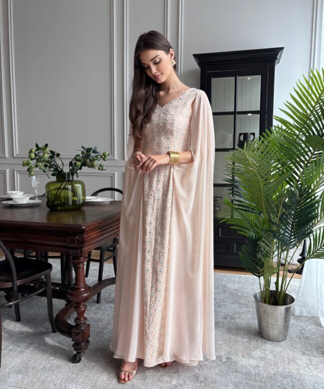 Alternative view of Dress 076