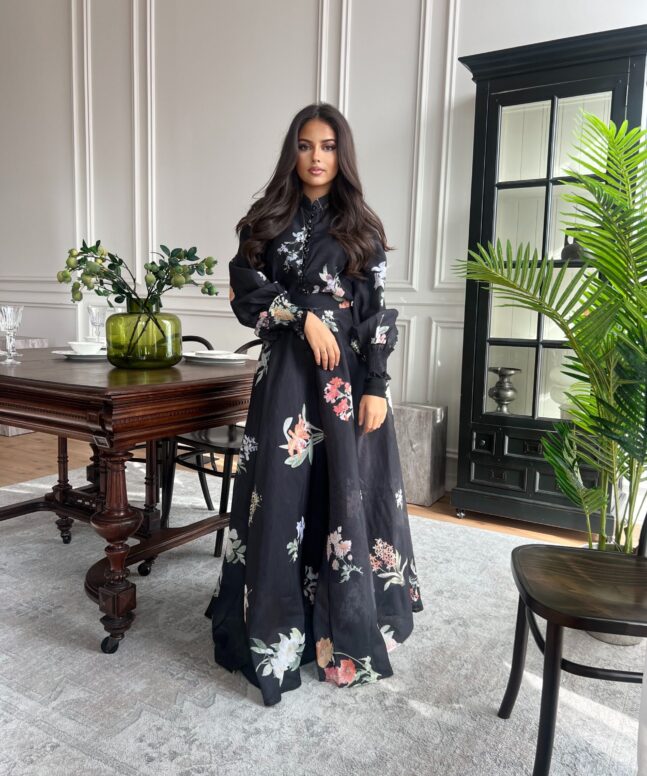 Alternative view of Dress 073