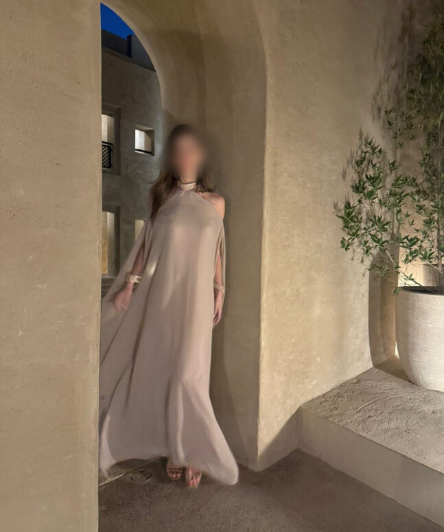 Alternative view of Dress 090