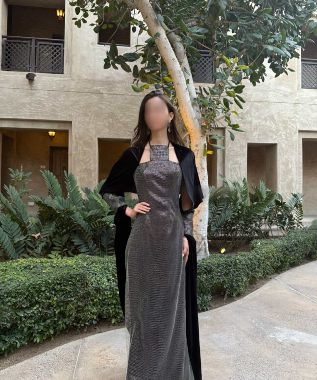 Alternative view of Dress 089